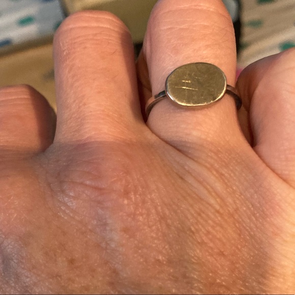 Silver ring - Picture 7 of 7